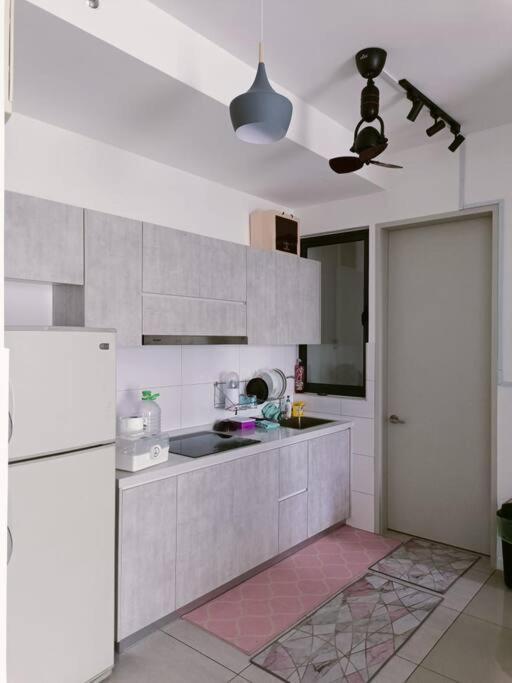 The Clio 2 Residences, Beside Ioi City Mall, Opposite Hospital Serdang, Beside Uniteen And Upm, Putrajaya Extérieur photo