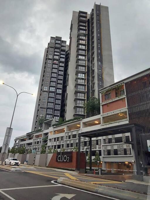 The Clio 2 Residences, Beside Ioi City Mall, Opposite Hospital Serdang, Beside Uniteen And Upm, Putrajaya Extérieur photo