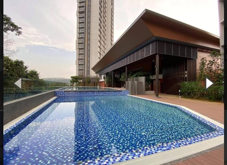 The Clio 2 Residences, Beside Ioi City Mall, Opposite Hospital Serdang, Beside Uniteen And Upm, Putrajaya Extérieur photo