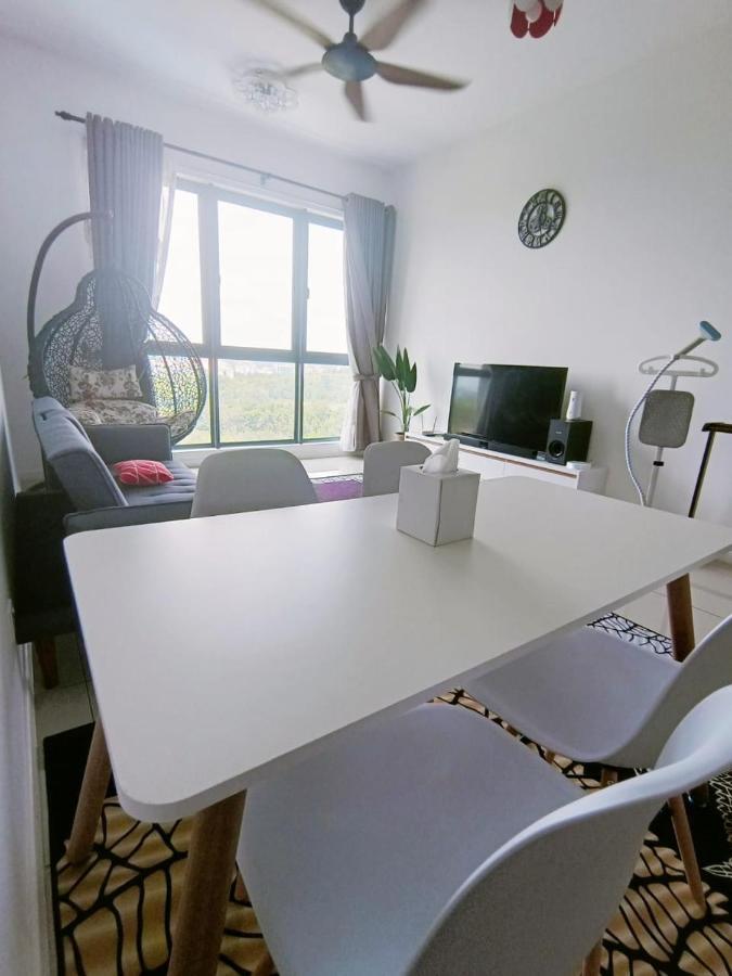 The Clio 2 Residences, Beside Ioi City Mall, Opposite Hospital Serdang, Beside Uniteen And Upm, Putrajaya Extérieur photo